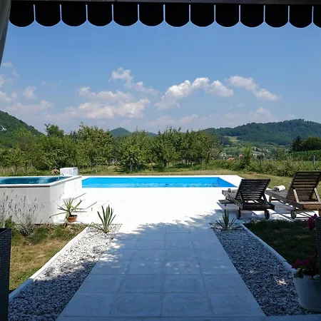 Pool & Casa de Férias *