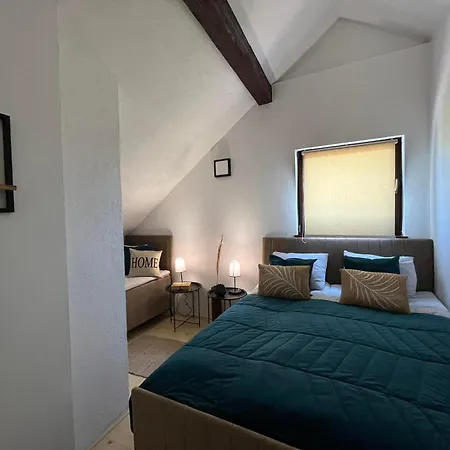 Pool & Semesterbostad Visoko